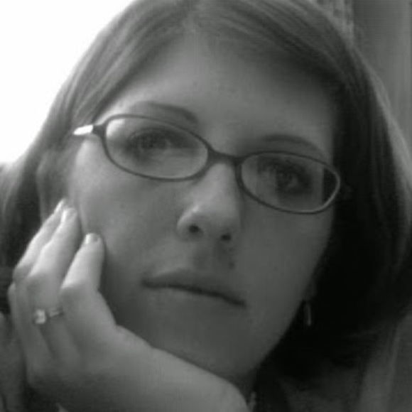 Meet your Posher, Melanie - Picture 1 of 1